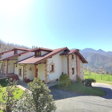 Villa La Huertona Pesaguero-La Parte Exterior foto